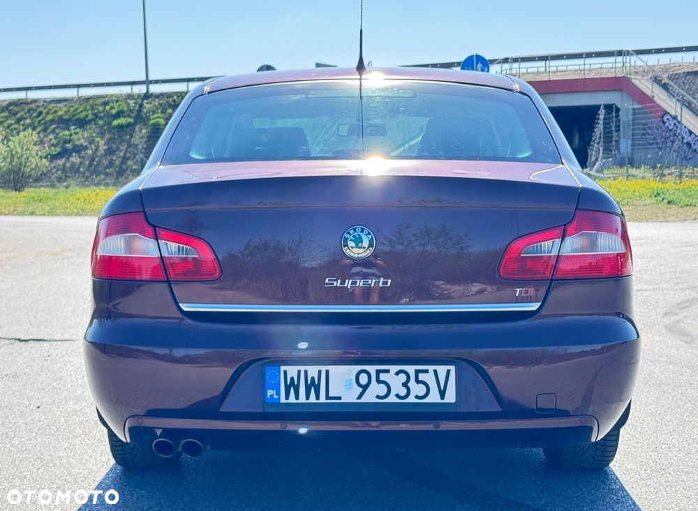 Skoda Superb 2.0 TDI Elegance - 9