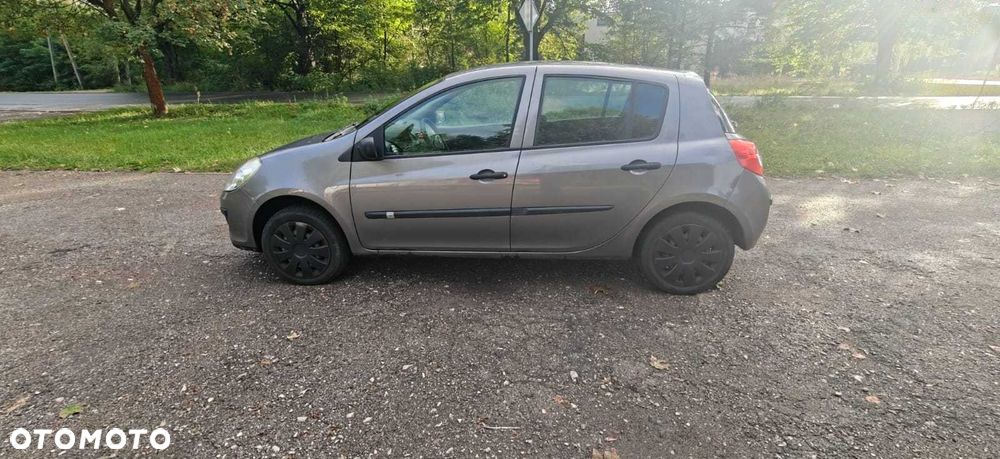 Renault Clio - 2