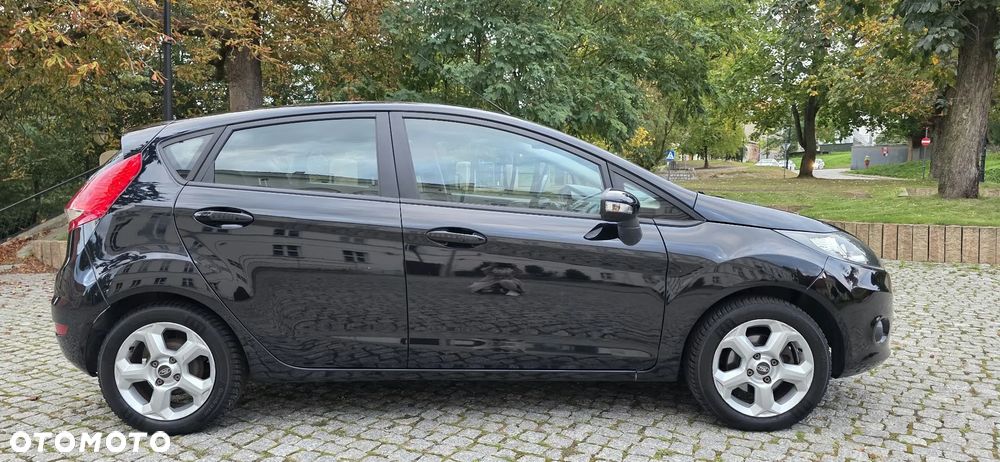 Ford Fiesta 1.25 Trend - 36