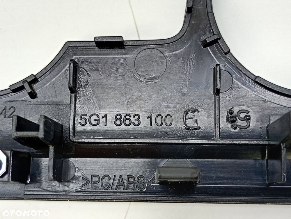 ramka obudowa licznika panelu nawiewu radia osłona vw golf VII 7 5G1863100 5G1819743 5G0857059 - 10