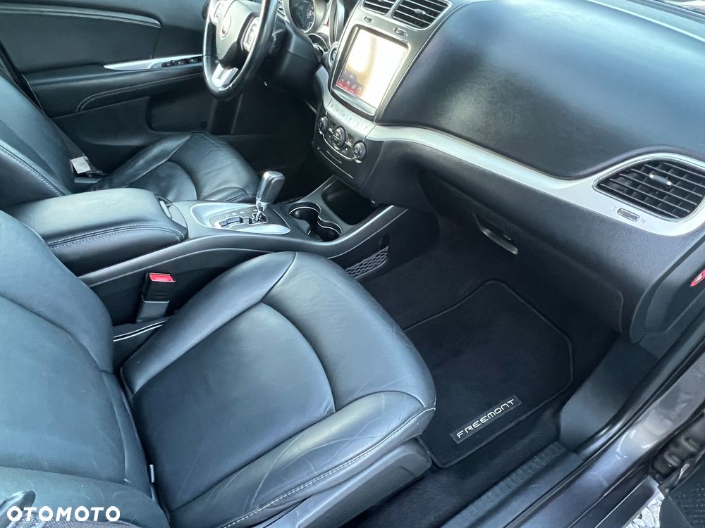 Fiat Freemont 2.0 Multijet Black Code AWD - 23