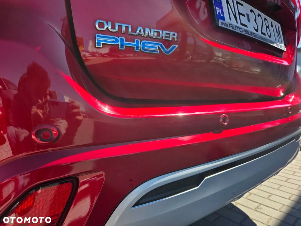 Mitsubishi Outlander - 6