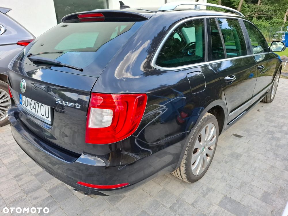 Skoda Superb 2.0 TSI Platinum DSG - 2