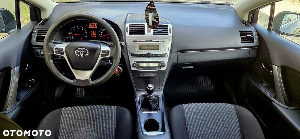 Toyota Avensis 2.0 D-4D Sol - 8