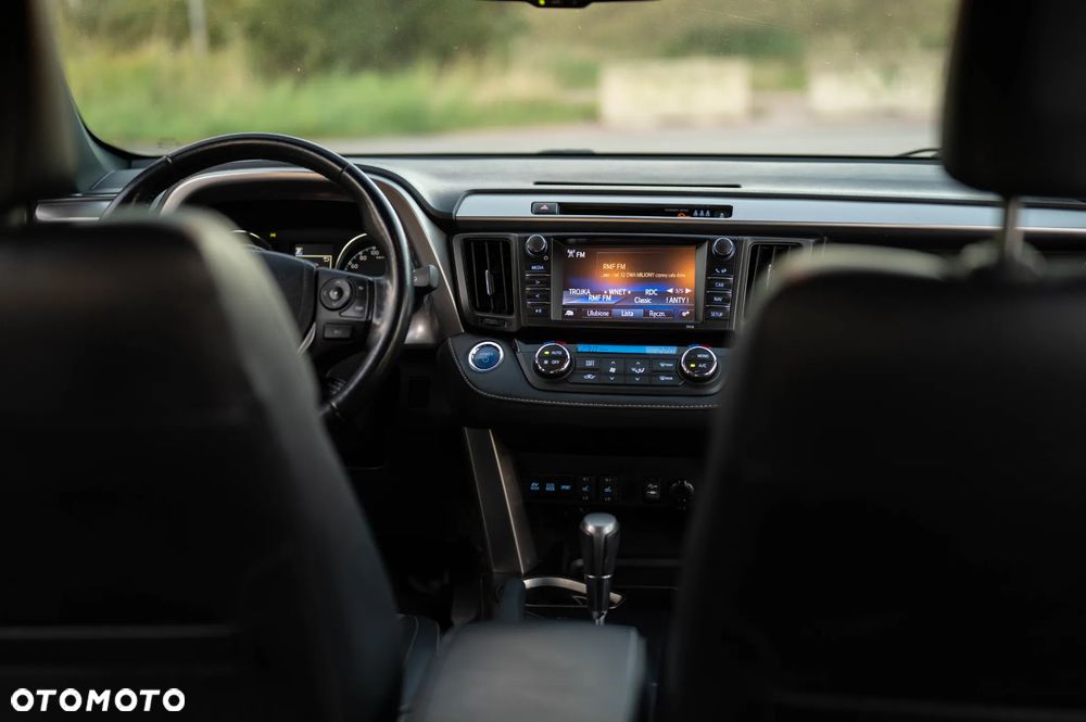 Toyota RAV4 Hybrid Selection 4x2 - 12