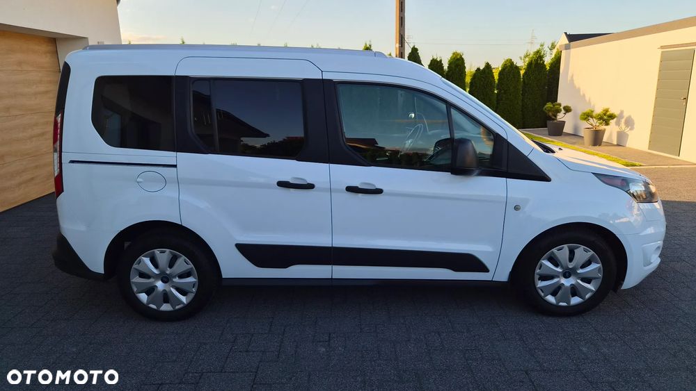 Ford Tourneo Connect 1.5TDCi Titanium - 23