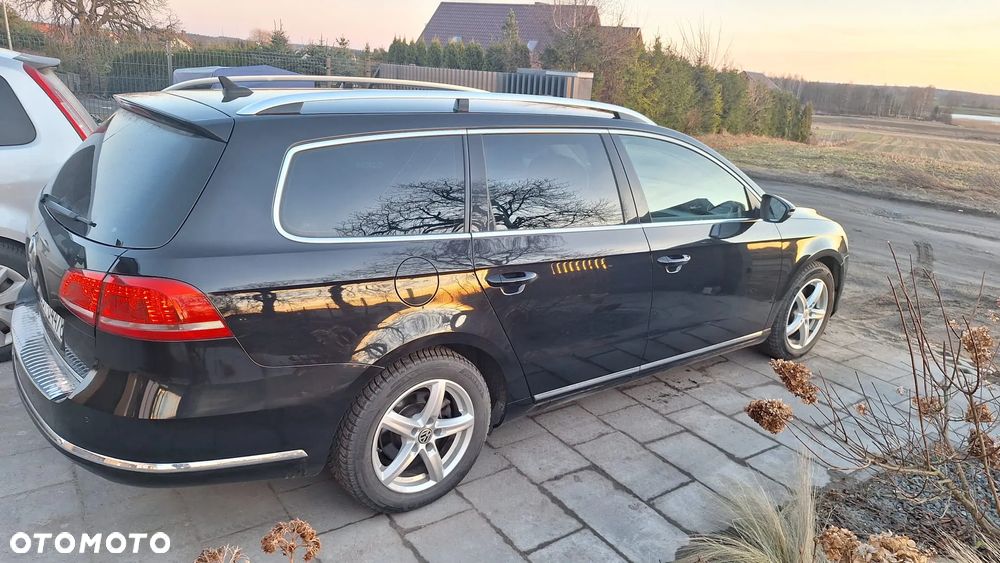 Volkswagen Passat 2.0 TDI Highline DSG - 16