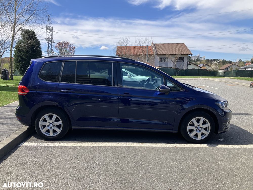 Volkswagen Touran 2.0 TDI SCR Comfortline - 4
