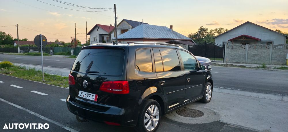 Volkswagen Touran 2.0 TDI DPF DSG MATCH - 21