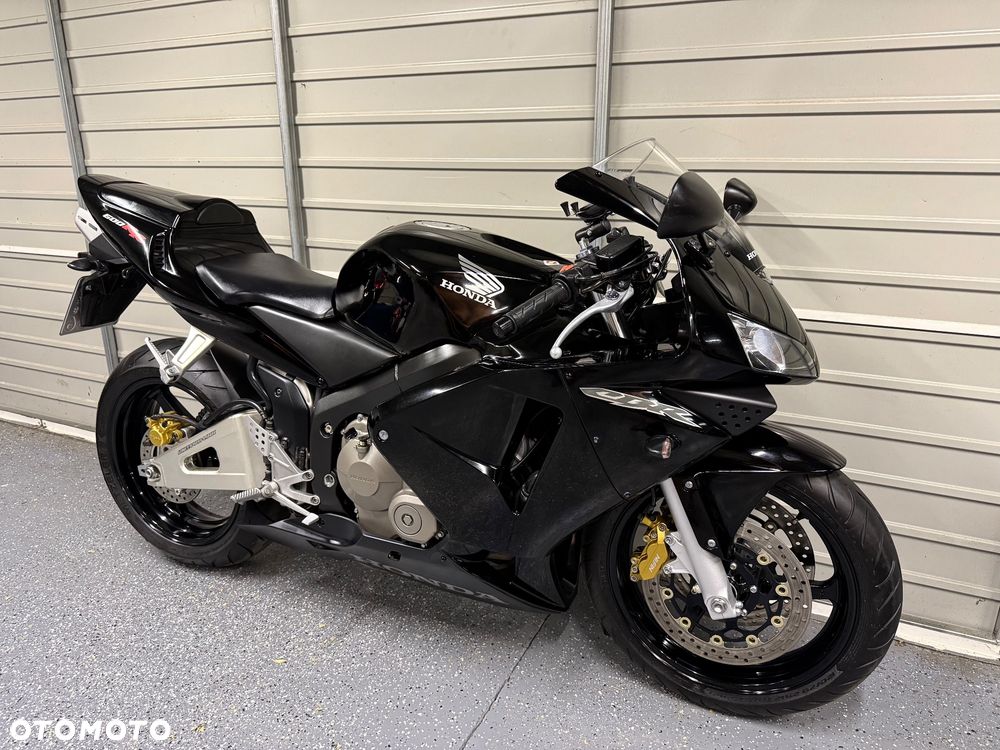 Honda CBR - 1
