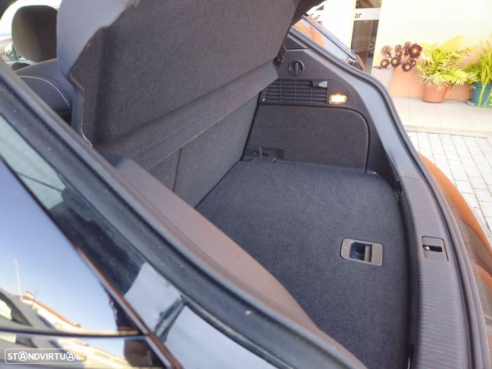 Audi A1 1.2 TFSI Attraction - 12