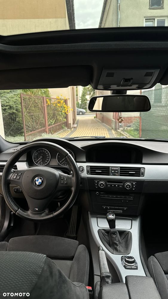 BMW Seria 3 320d - 14