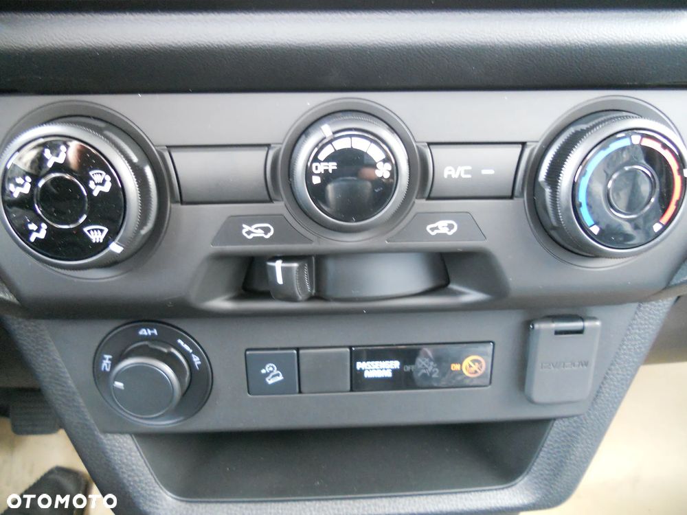 Isuzu D-Max 1.9 SC L - 17