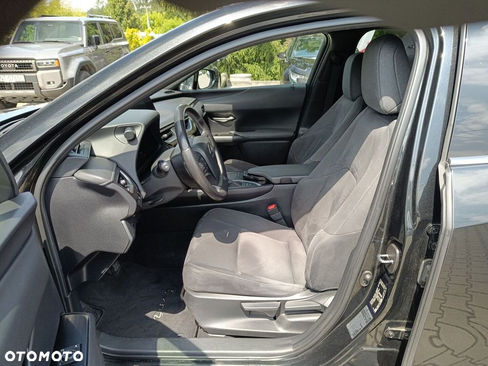 Lexus UX 200 GPF Business Edition 2WD - 11