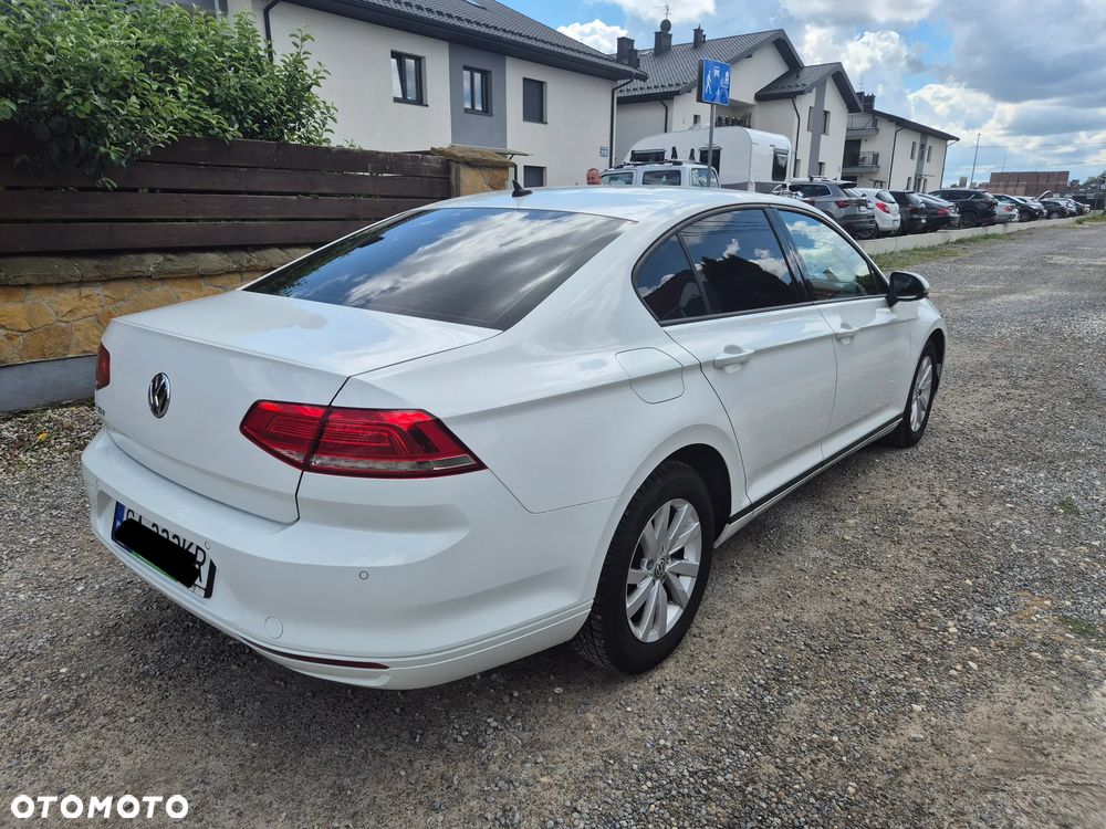 Volkswagen Passat 2.0 TDI SCR Highline - 5