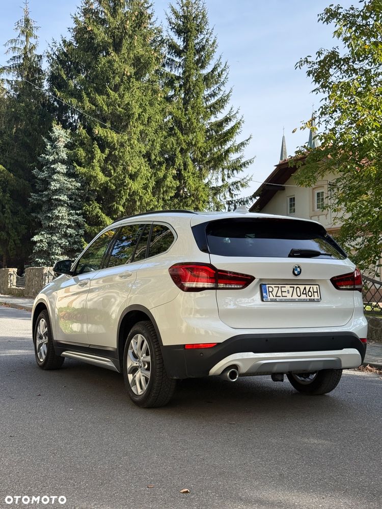 BMW X1 sDrive18i xLine - 5