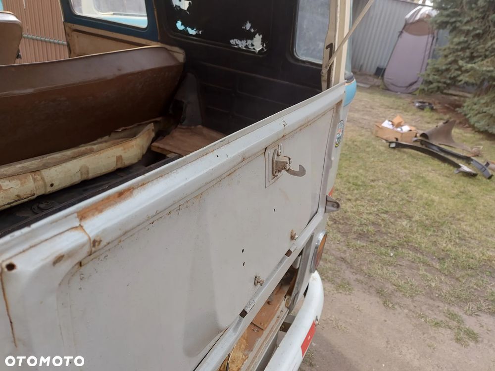 Volkswagen Transporter - 9