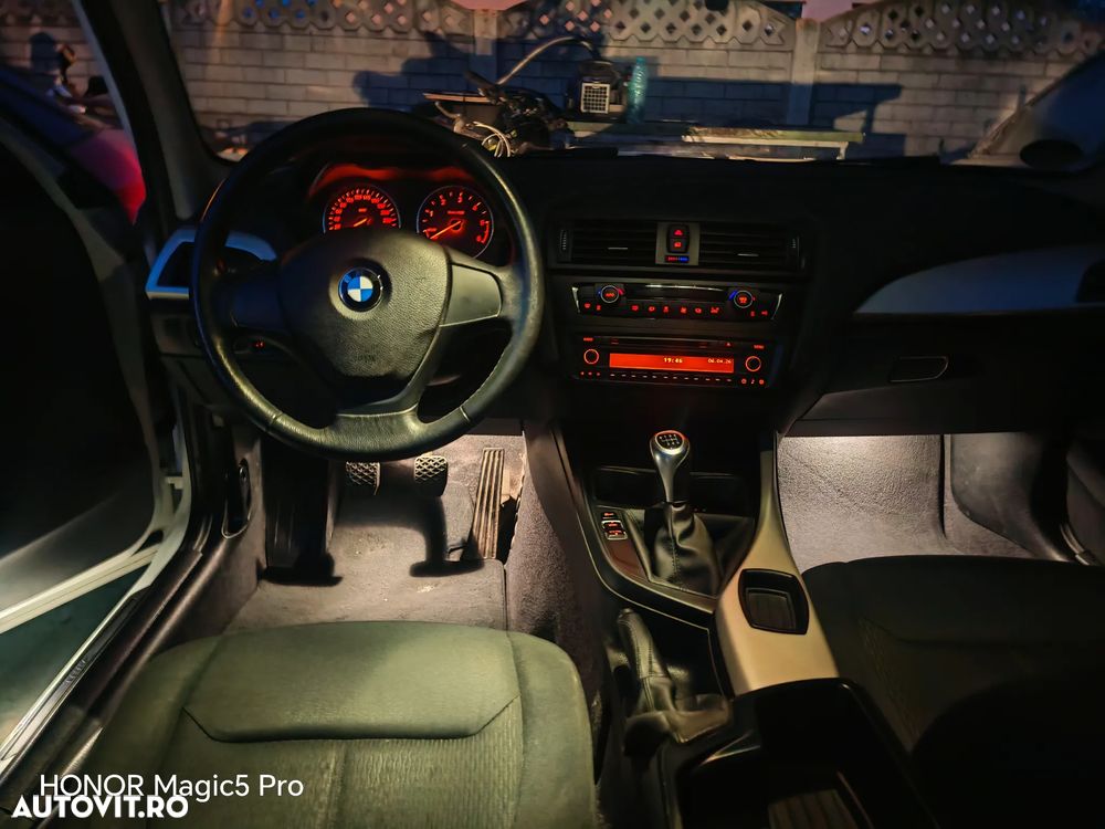 BMW Seria 1 114d Sport Line - 9