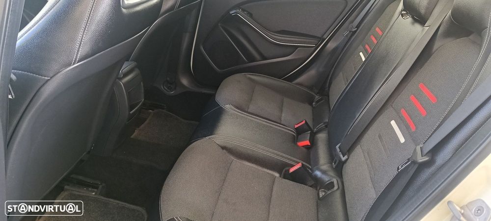 Mercedes-Benz A 180 CDI BE Urban - 11