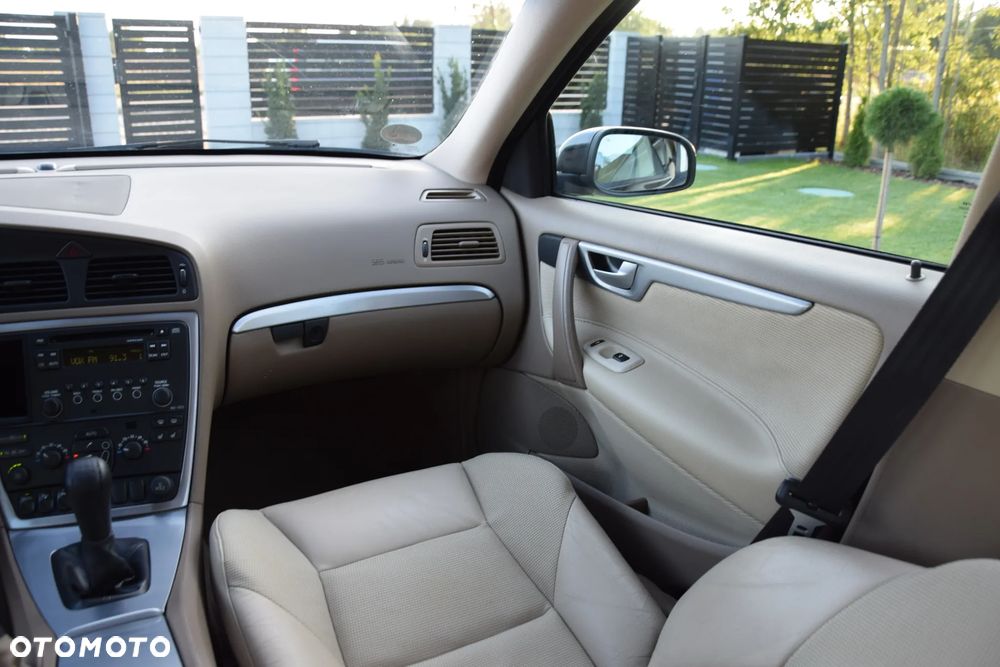 Volvo S60 2.4 Momentum - 33