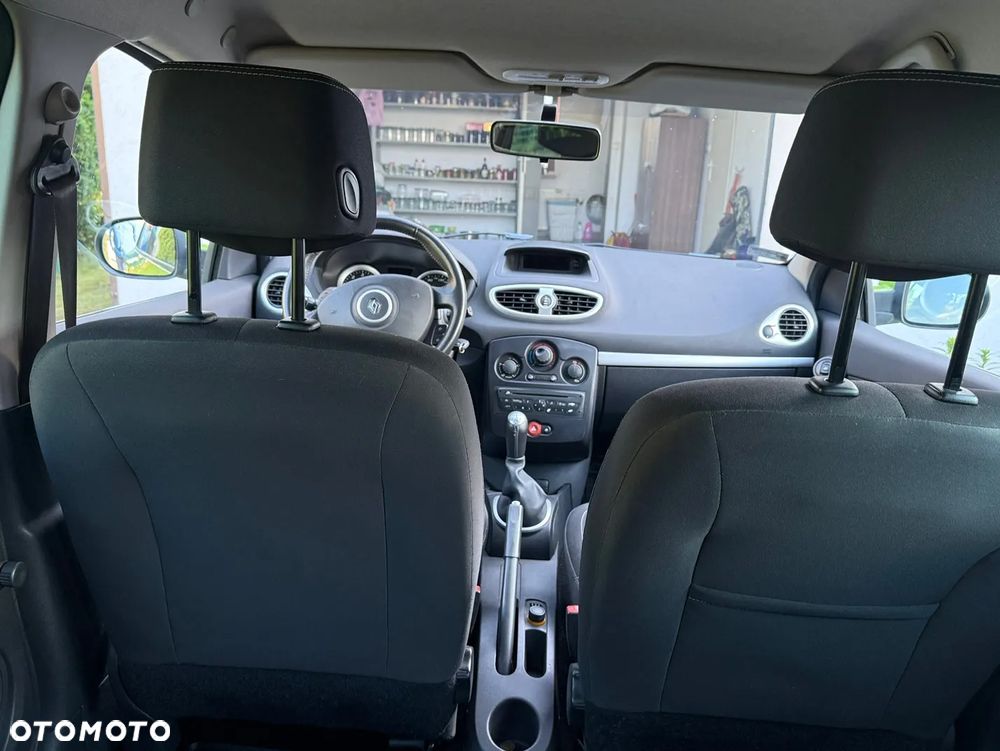 Renault Clio - 14