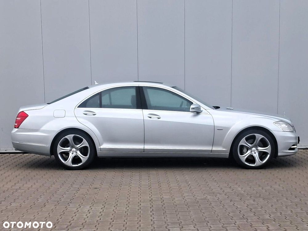 Mercedes-Benz S-Class 2010 photo 5