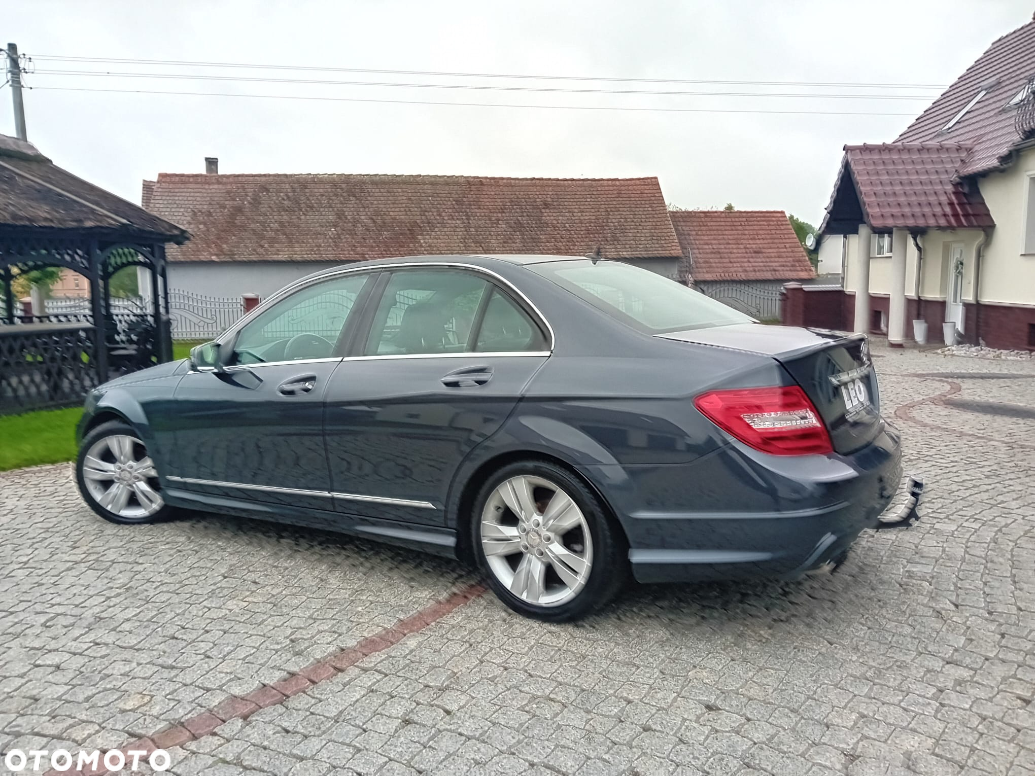 Mercedes-Benz Klasa C 180 CGI BlueEff Avantgarde - 18