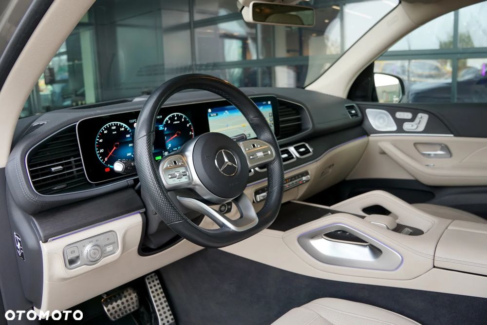 Mercedes-Benz GLS - 17