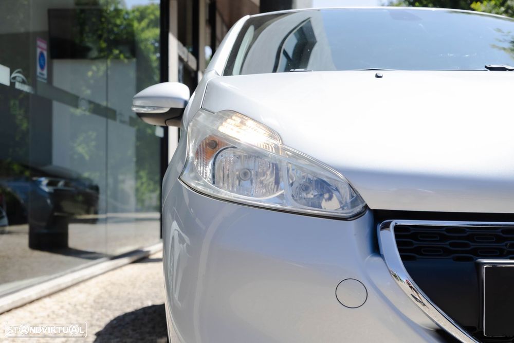 Peugeot 208 1.4 HDi Active — fotografia 6