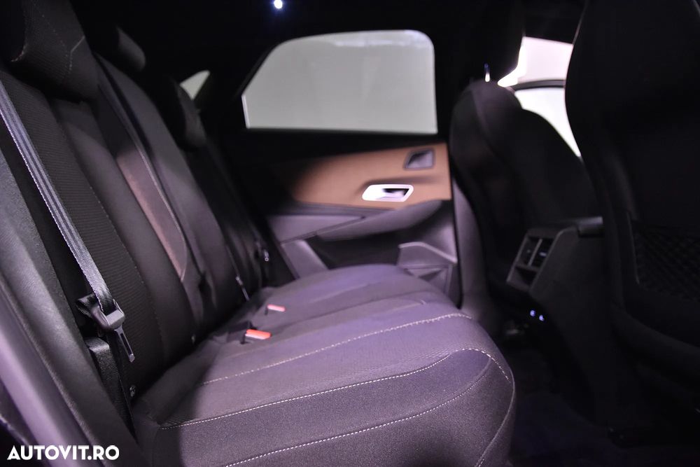 DS Automobiles DS 7 Crossback - 12