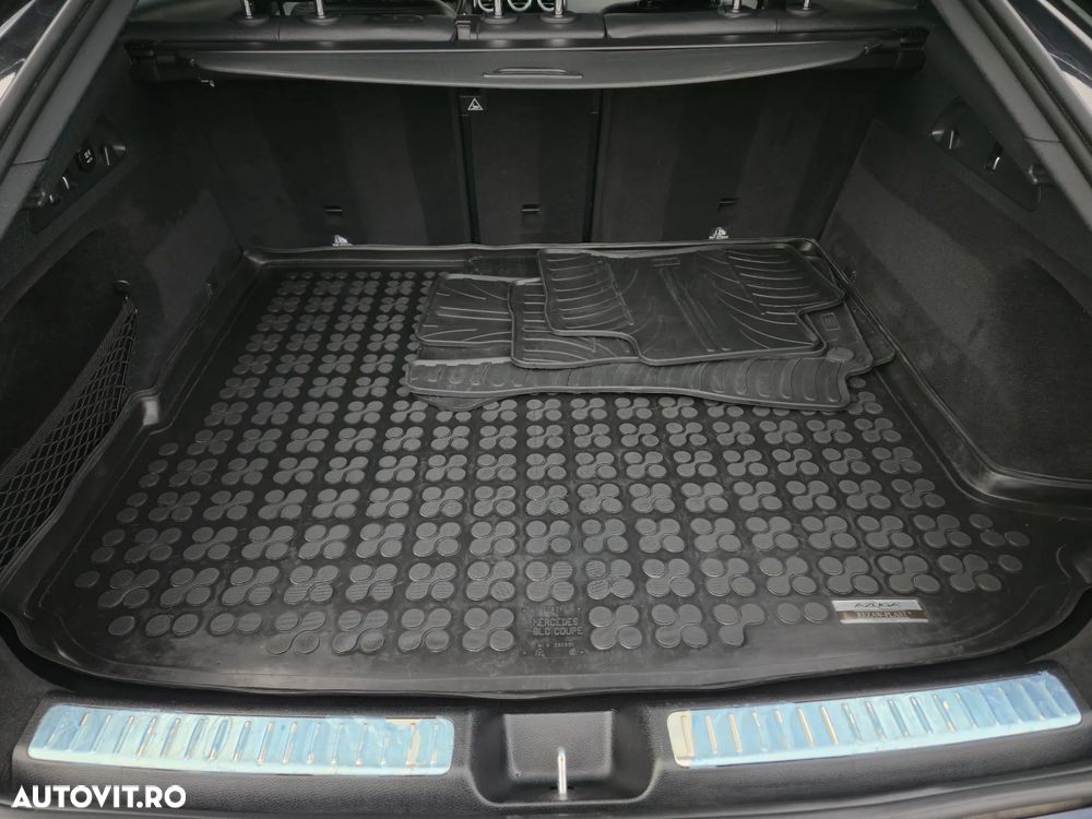 Mercedes-Benz GLC Coupe 250 d 4Matic 9G-TRONIC AMG Line - 34