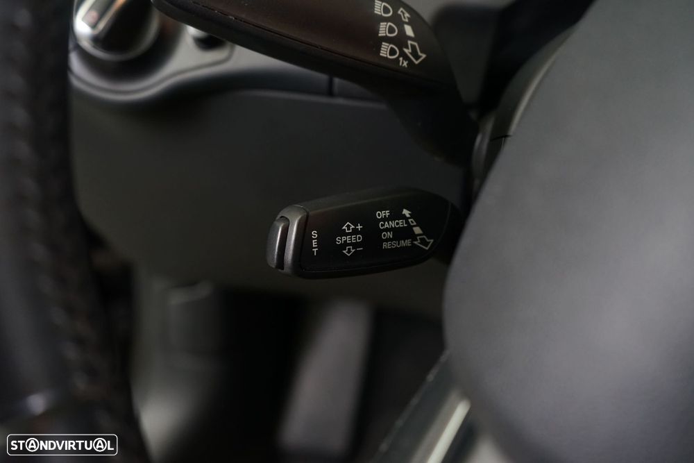 Audi A4 Avant 2.0 TDi Advance Multitronic - 23