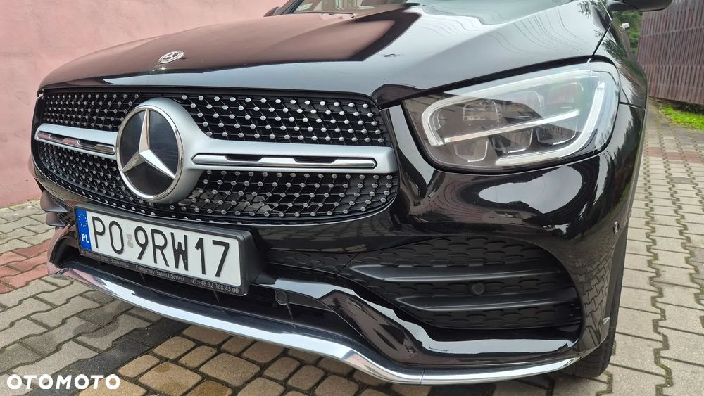 Mercedes-Benz GLC 220 d 4Matic 9G-TRONIC AMG Line Plus - 33