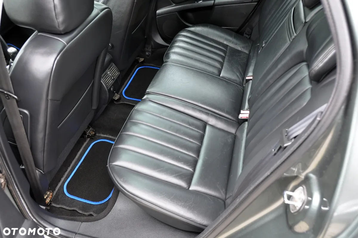 Peugeot 407 2.0 Premium Navtech - 13