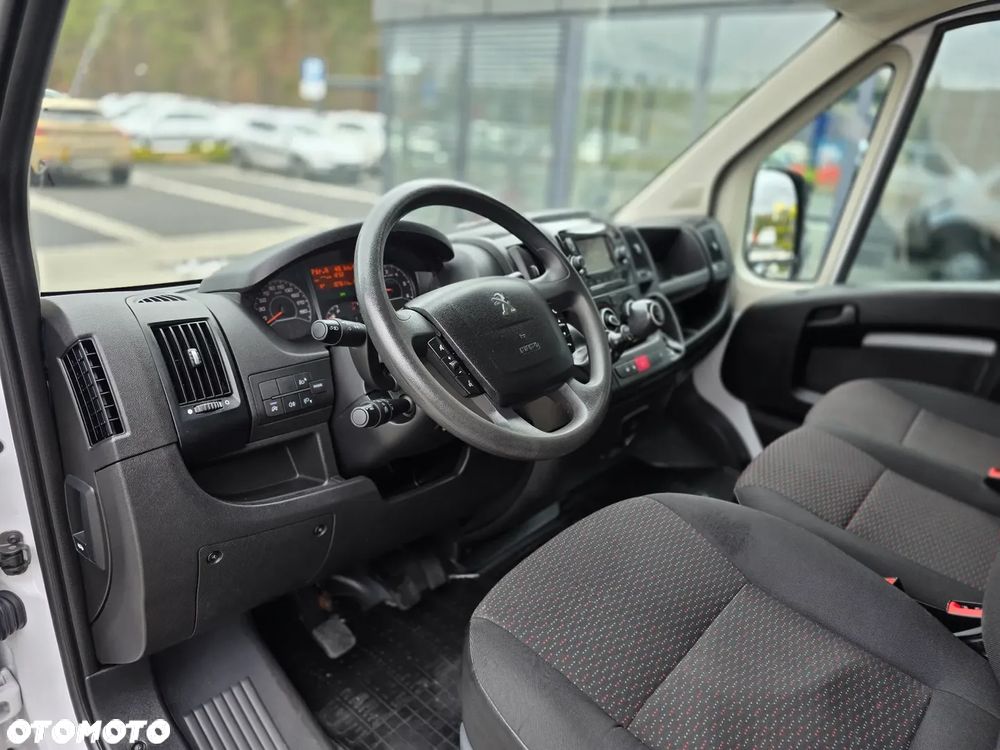 Peugeot Boxer L4H2 Extra Long 2.2 Diesel 165 Koni BEZWYPADKOWY z Polskiego Salonu I Model 2023 rok IPierwszy i Jedyny Właściciel I SERWISOWANY I Wyjątkowo Atrakcyjny Egzemplarz I - 23