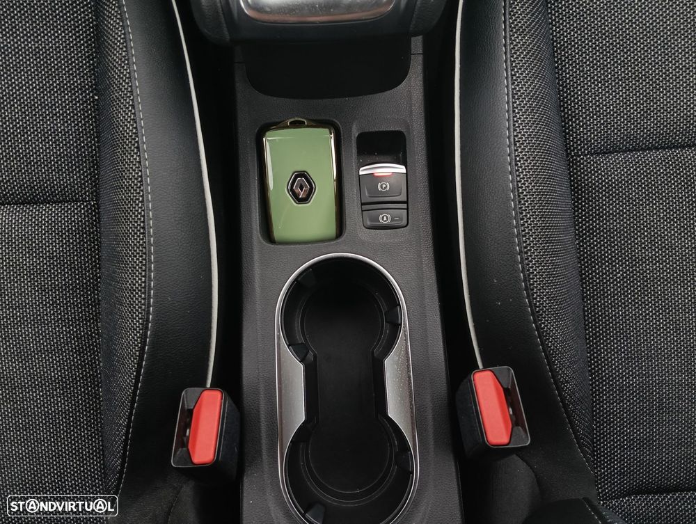 Renault Captur 1.0 TCe Techno Bi-Fuel - 27