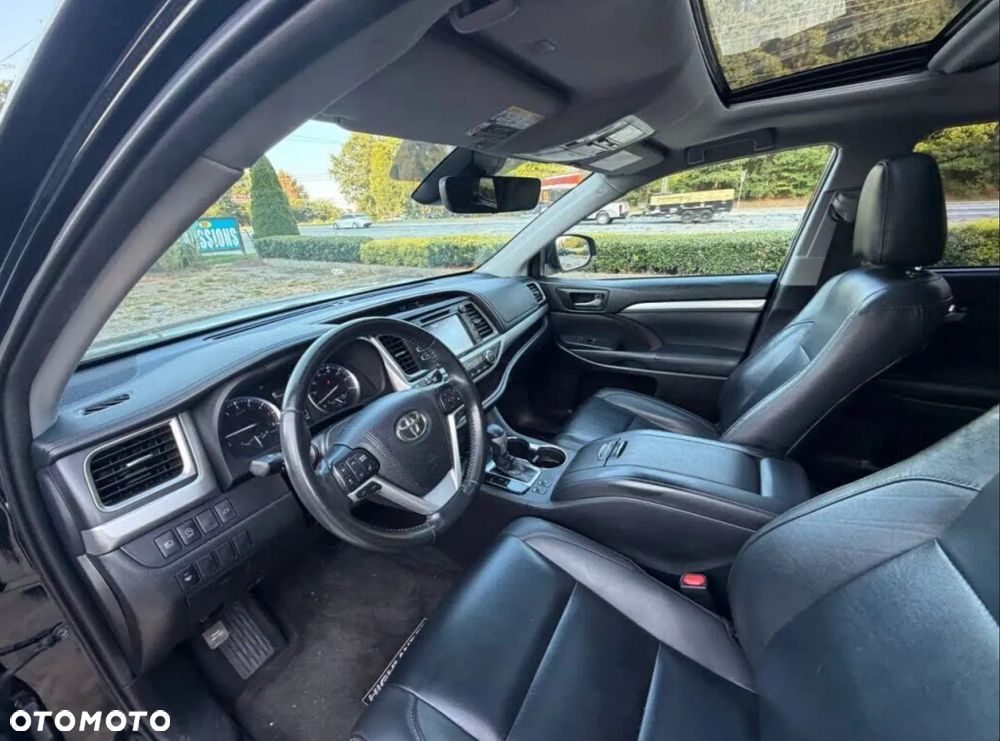 Toyota Highlander - 12