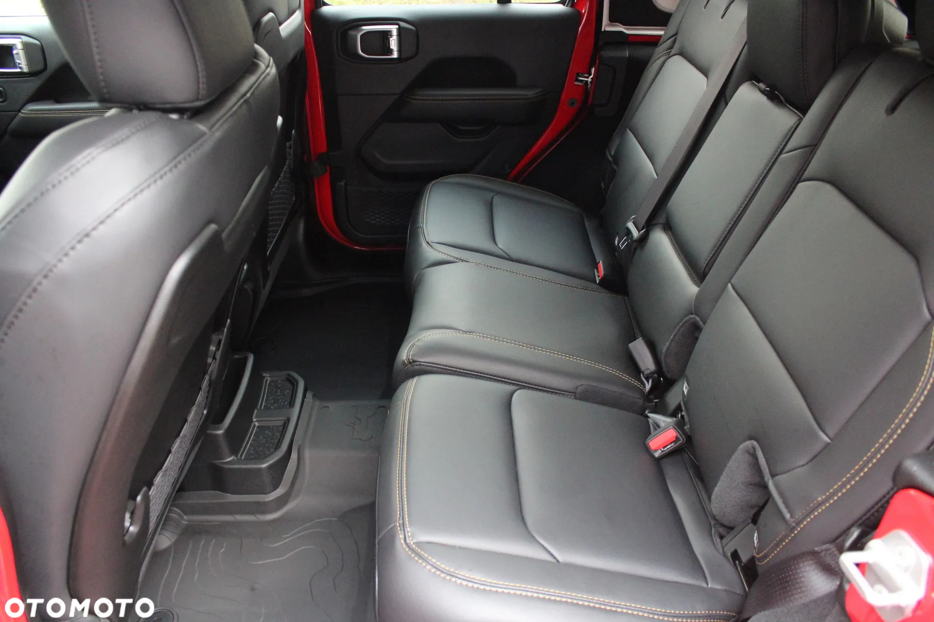 Jeep Wrangler Unlimited GME 2.0 Turbo Sahara - 10