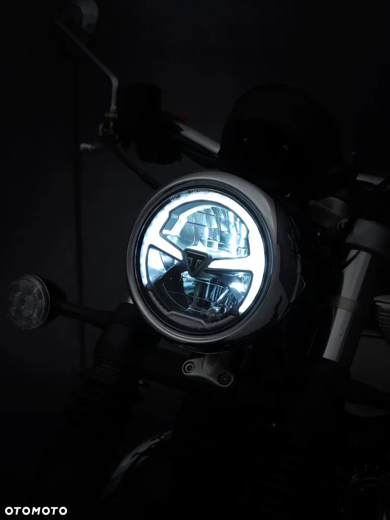 Triumph Speedmaster - 6