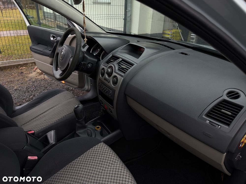 Renault Megane - 10
