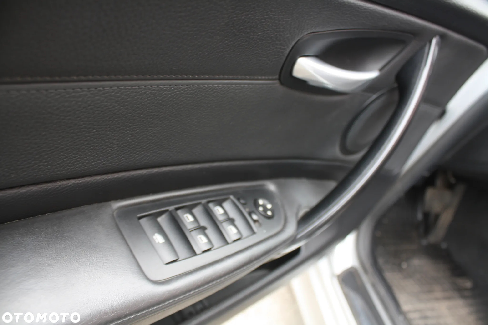 BMW Seria 1 120i Edition Sport - 34