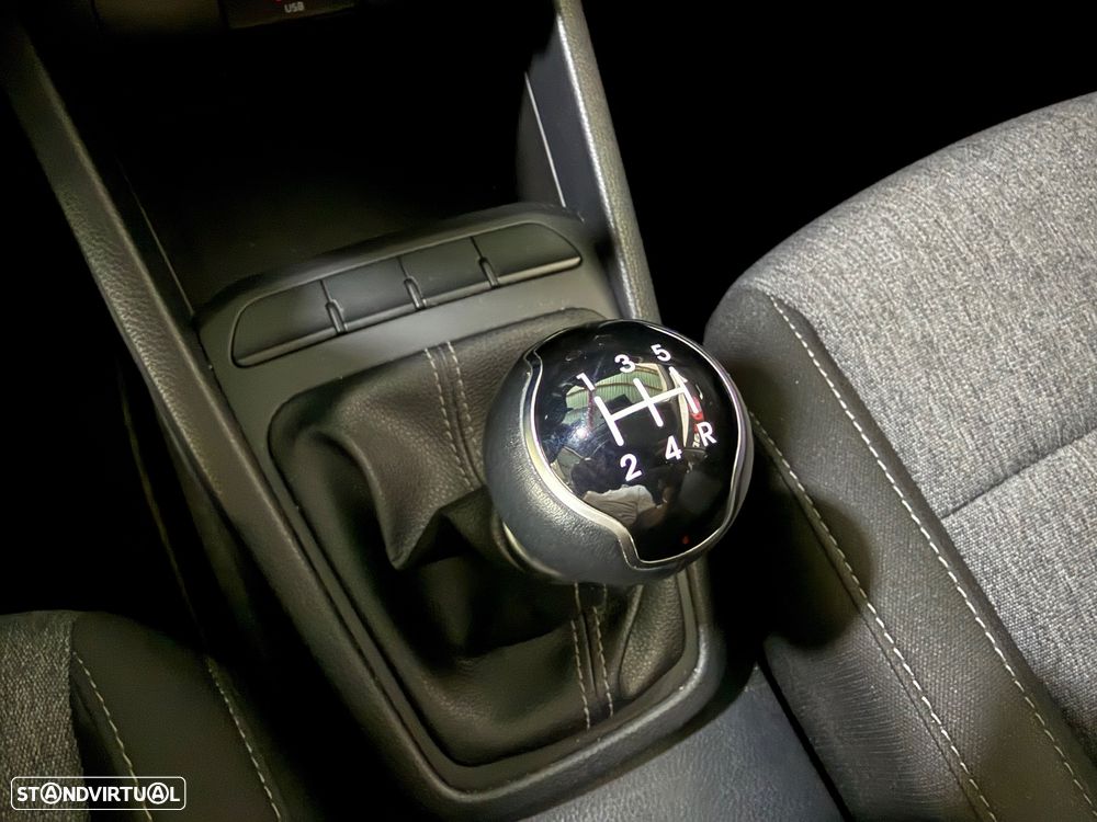 Kia Stonic 1.2 MPi Dynamic - 14