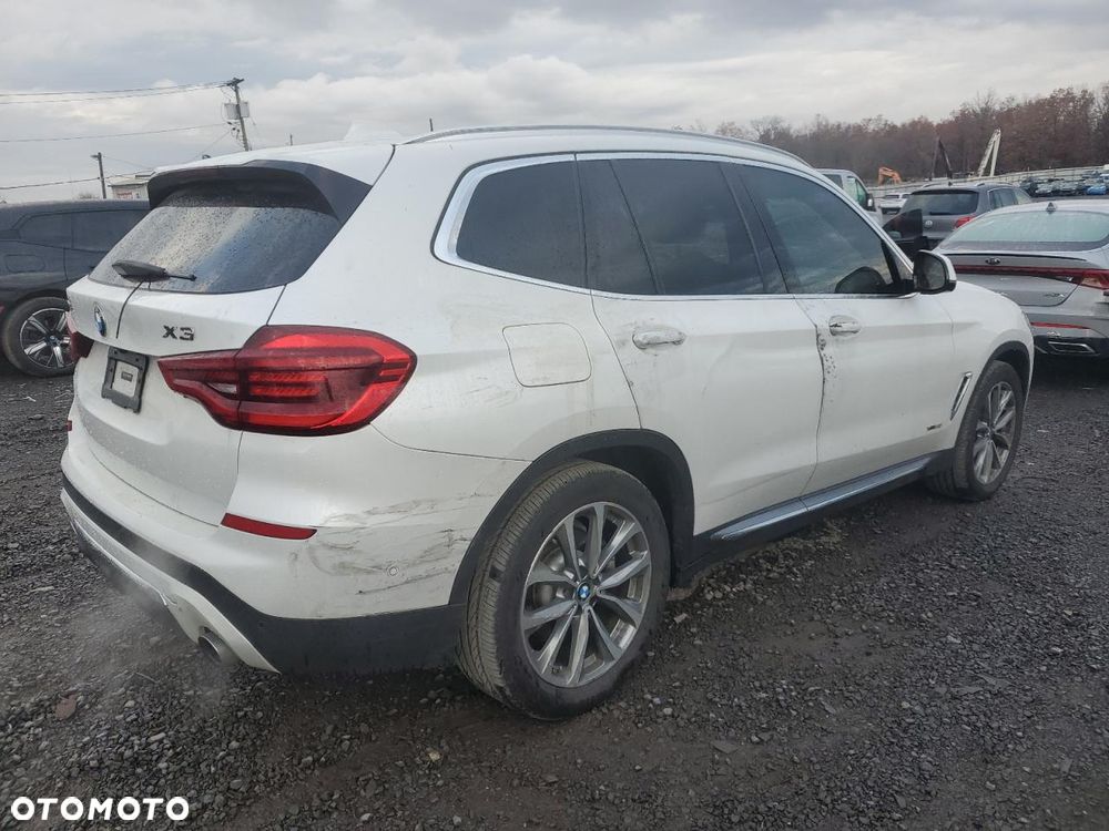BMW X3 - 13