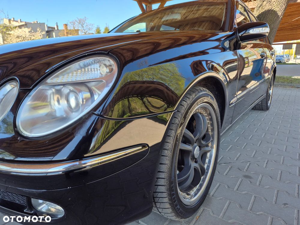 Mercedes-Benz Klasa E 240 4Matic Elegance - 10