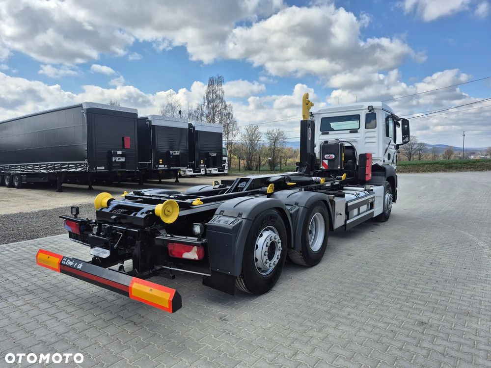MAN TGS 26.460 / HAKOWIEC/ HYVA / OŚ SKRETKA - 26