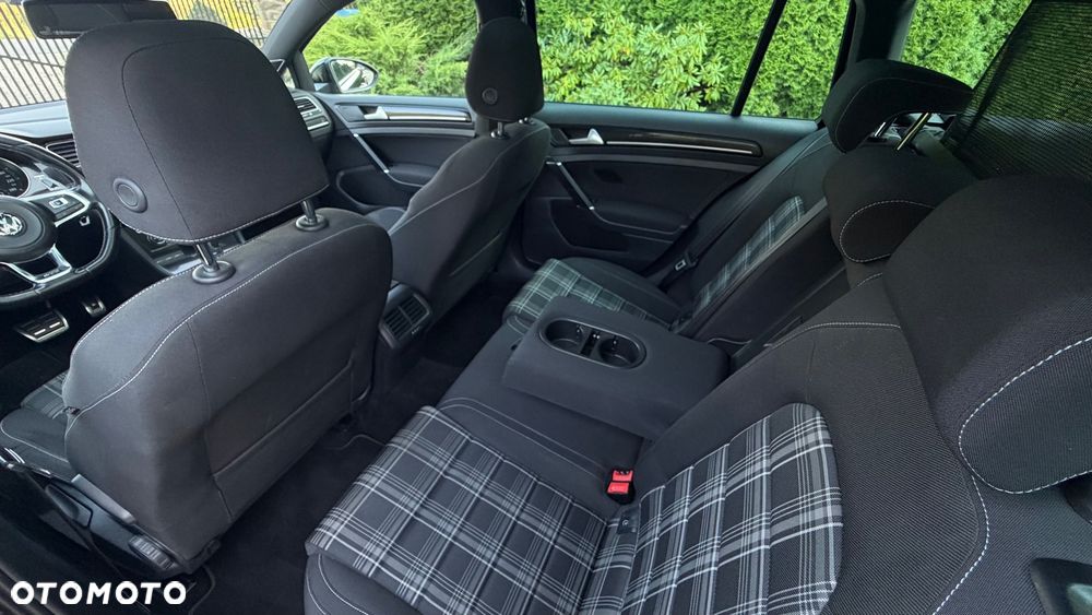 Volkswagen Golf GTD 2.0 TDI SCR DSG - 18