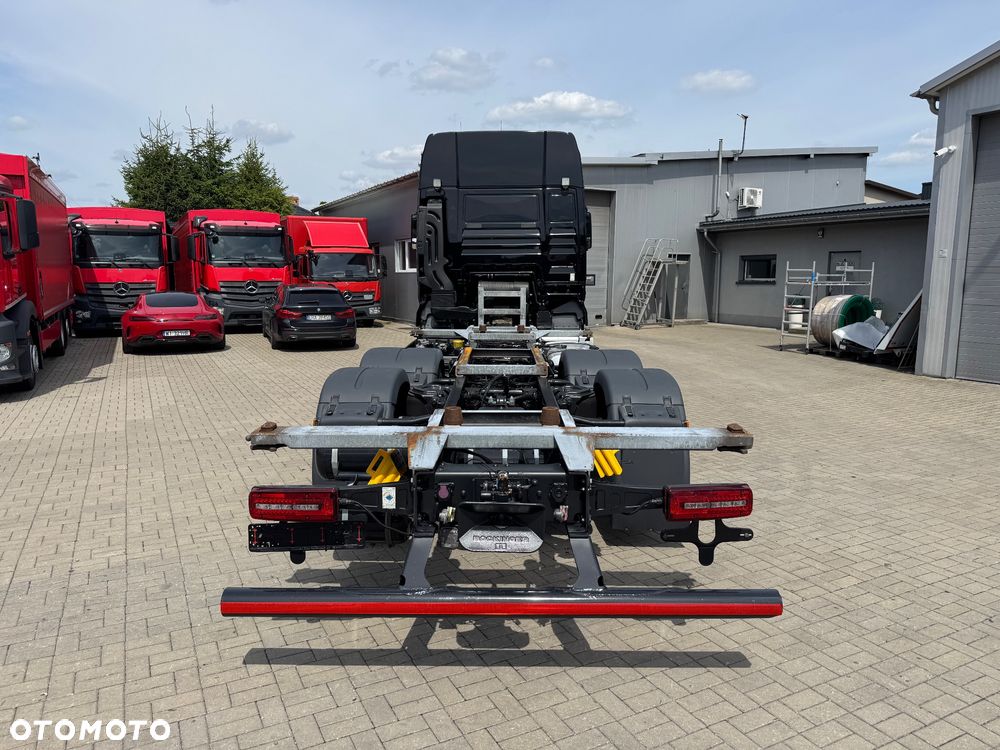 MAN TGX - 8