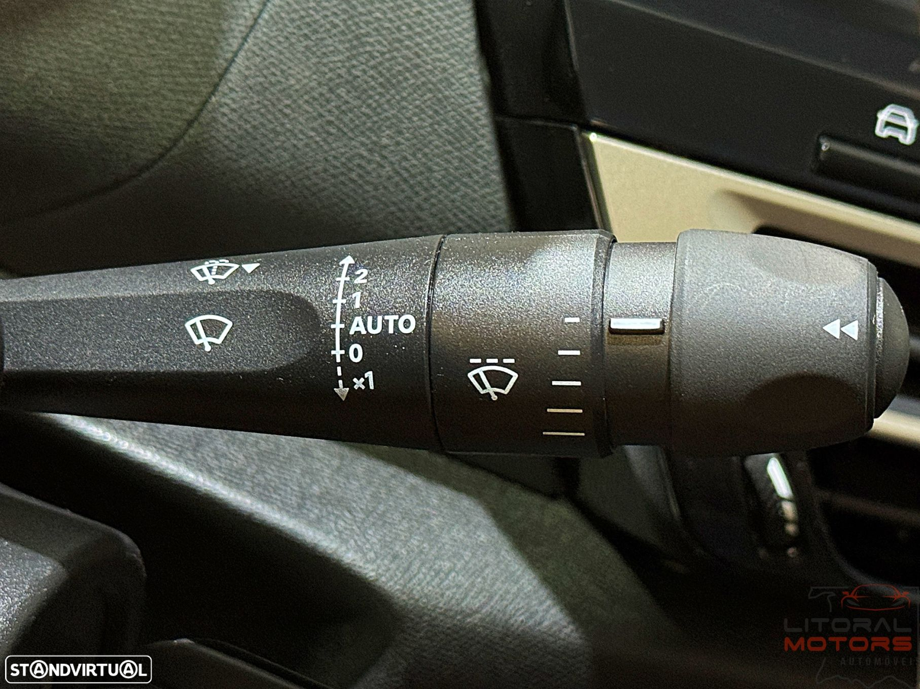 Citroën C4 X 1.2 PureTech Max EAT8 - 24