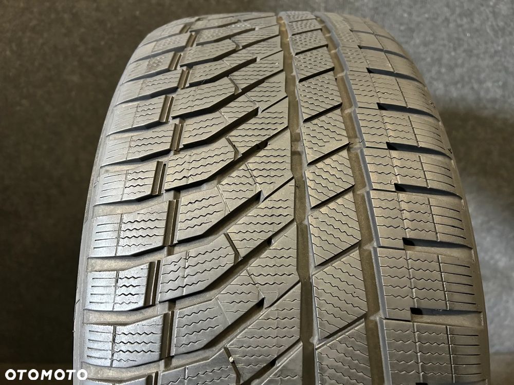 Falken EuroWinter HS02 PRO 255/45/18 103V 1szt. - 2