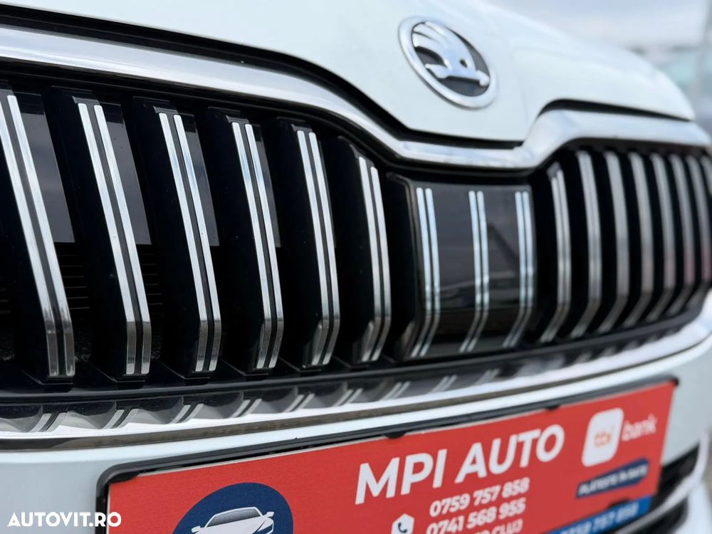 Skoda Superb Combi 2.0 TDI DSG Premium Edition - 12